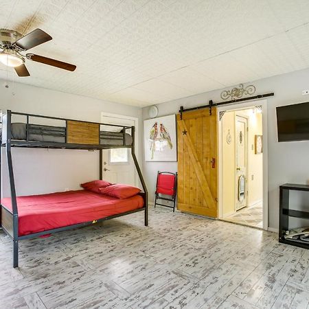 Galveston Cottage About 1 Mi To Beach Pet Friendly! Eksteriør billede