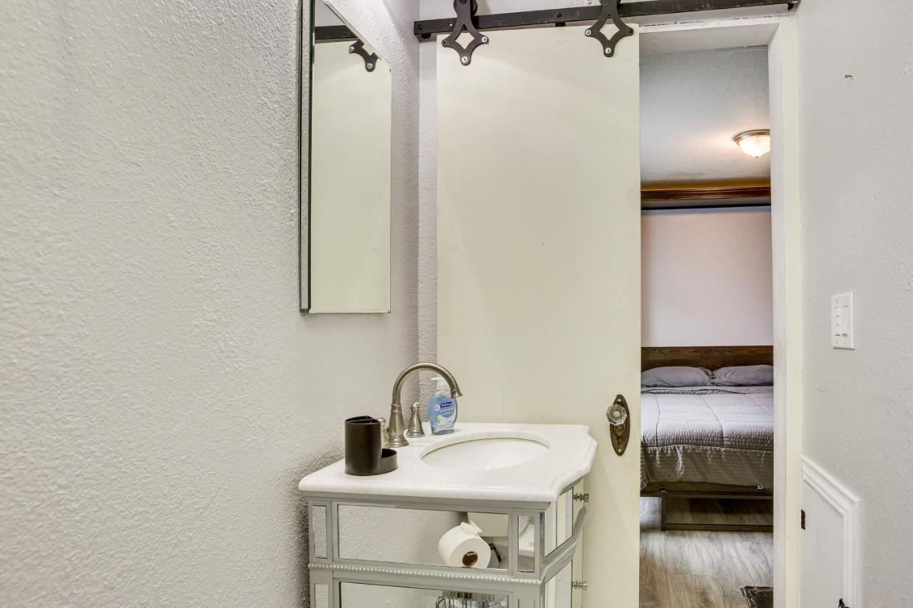 Galveston Cottage About 1 Mi To Beach Pet Friendly! Eksteriør billede