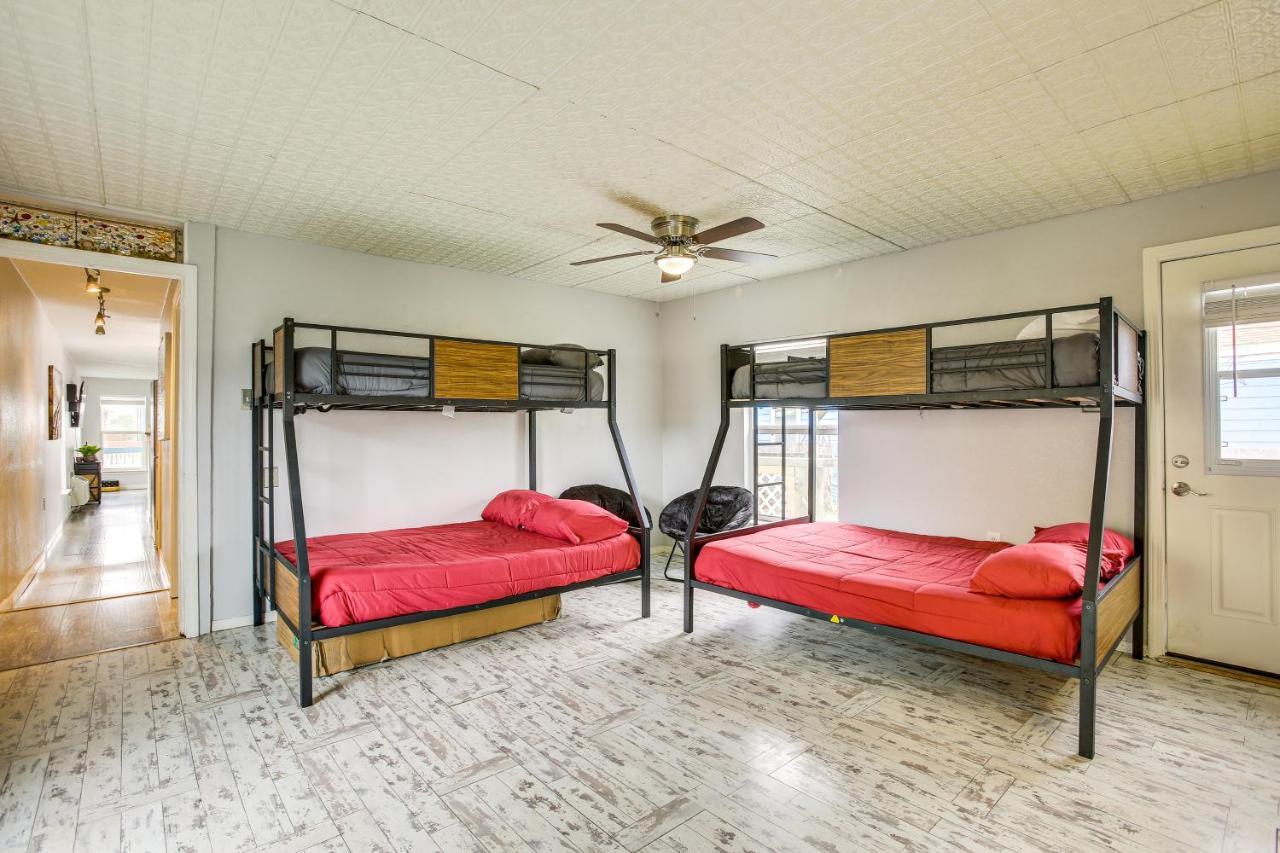 Galveston Cottage About 1 Mi To Beach Pet Friendly! Eksteriør billede