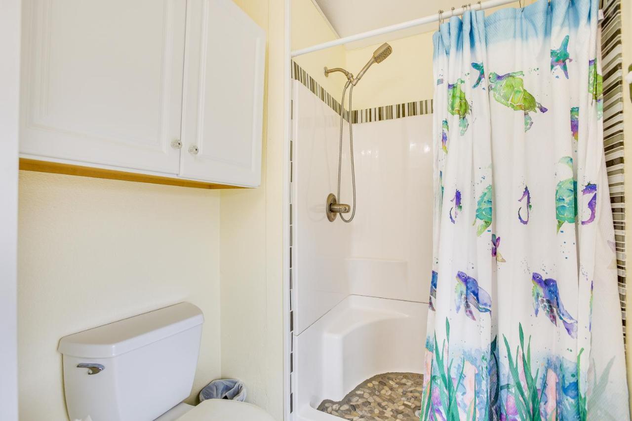 Galveston Cottage About 1 Mi To Beach Pet Friendly! Eksteriør billede
